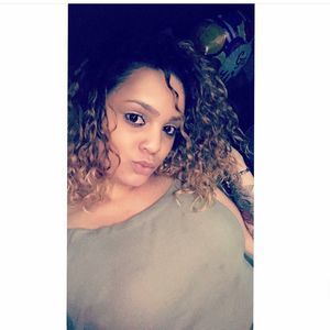 Meet your Posher, Miryam